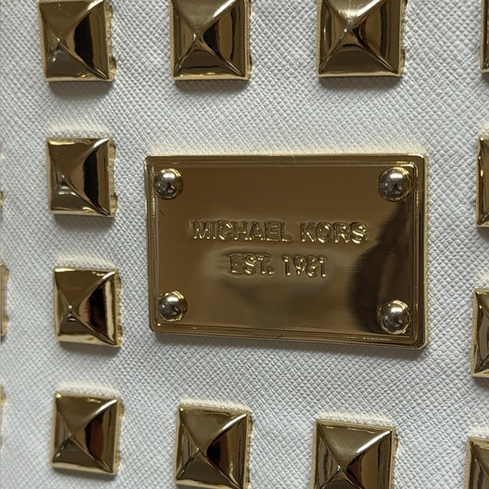 Michael Kors White and Gold Studded Large Clutch Wristlet Wallet AUTHENTIC - Picture 8 of 8